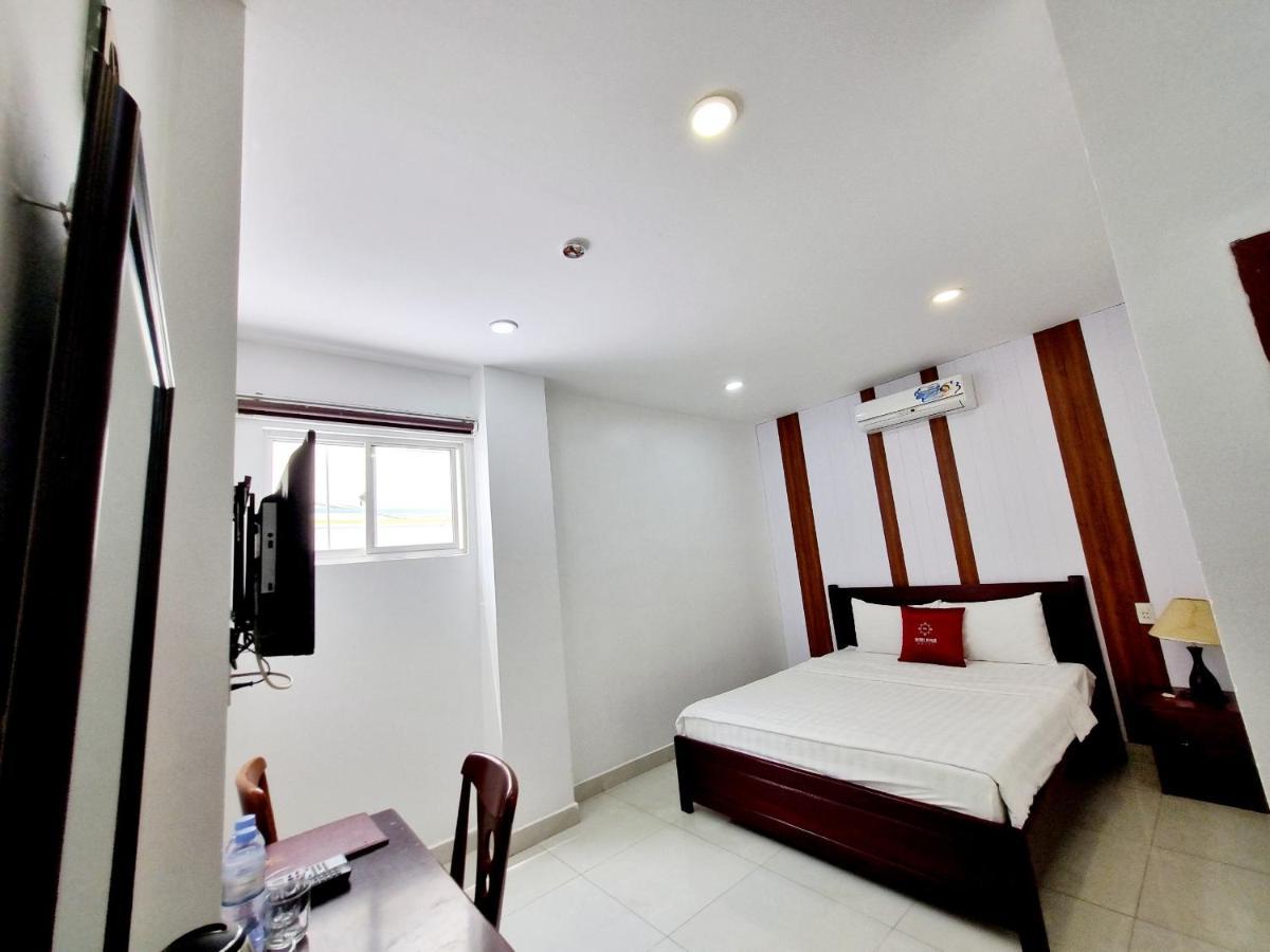 Minh Khue Hotel Vinh Long Exterior photo